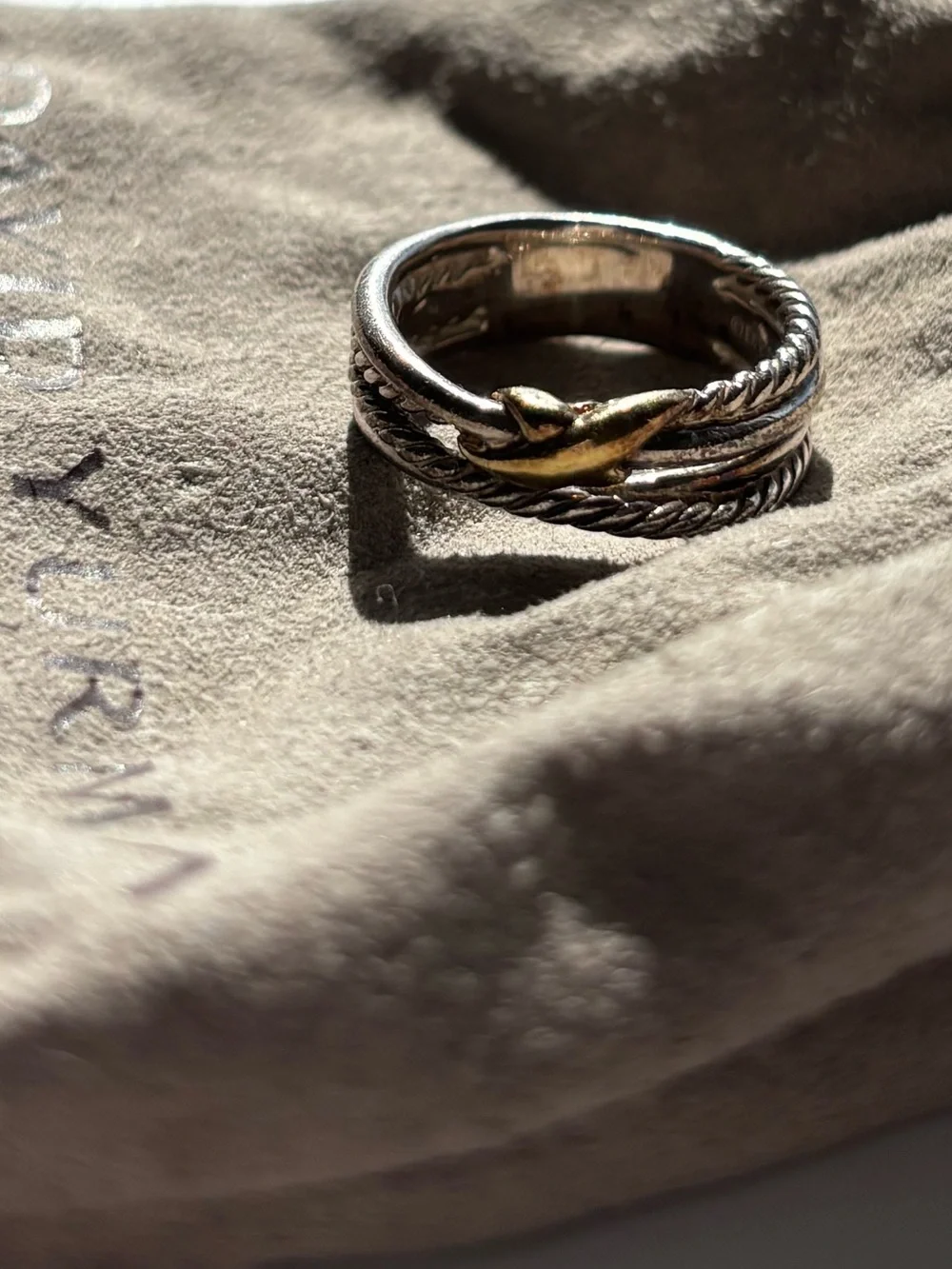 David Yurman Crossover Silver and Gold Mixed-Metal Ring Sz 5.5 - Picture 2 of 3